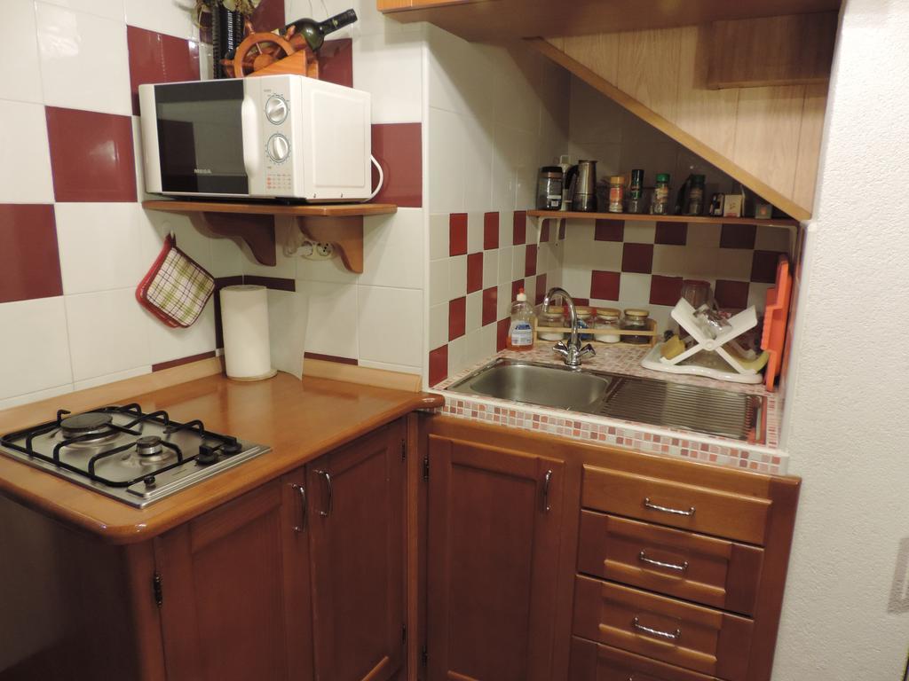 Apartment Pod Lipom Roč 部屋 写真